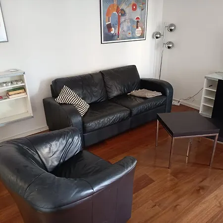 1 Bedroom With Large Sunny Balcony Apartament Monachium