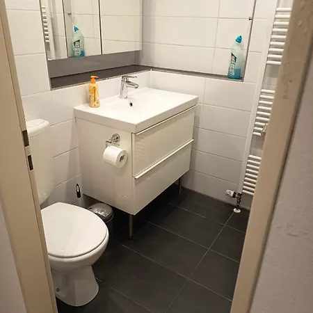1 Bedroom With Large Sunny Balcony Apartament Monachium