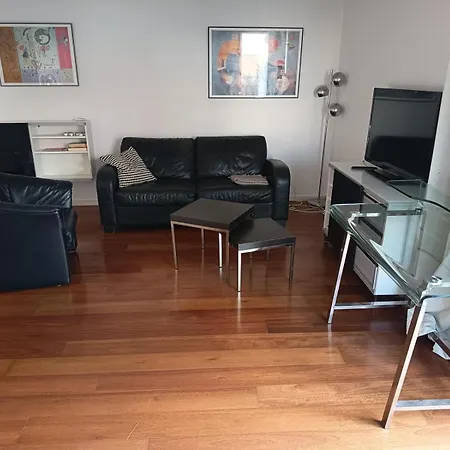 Διαμέρισμα 1 Bedroom With Large Sunny Balcony Μόναχο